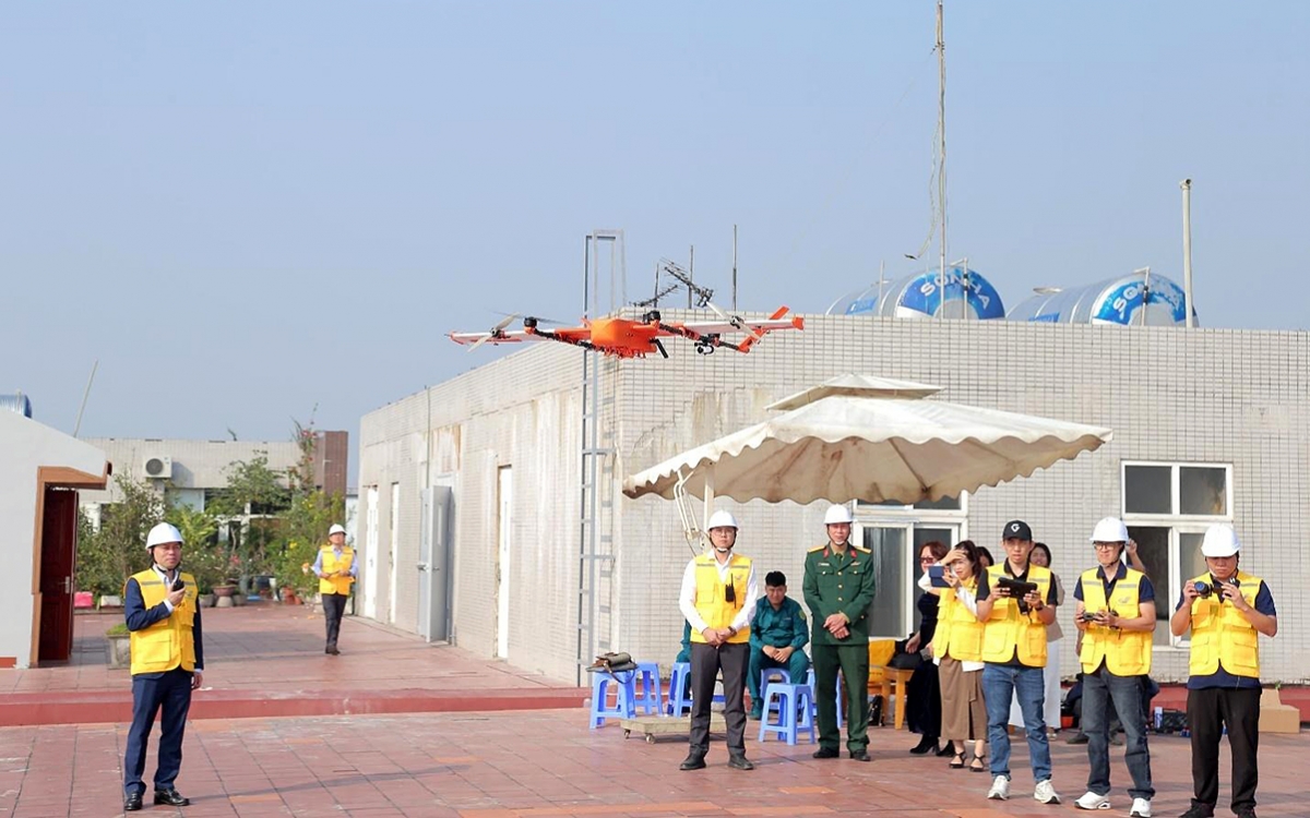 Vietnam launches first UAV pilot for medical transport